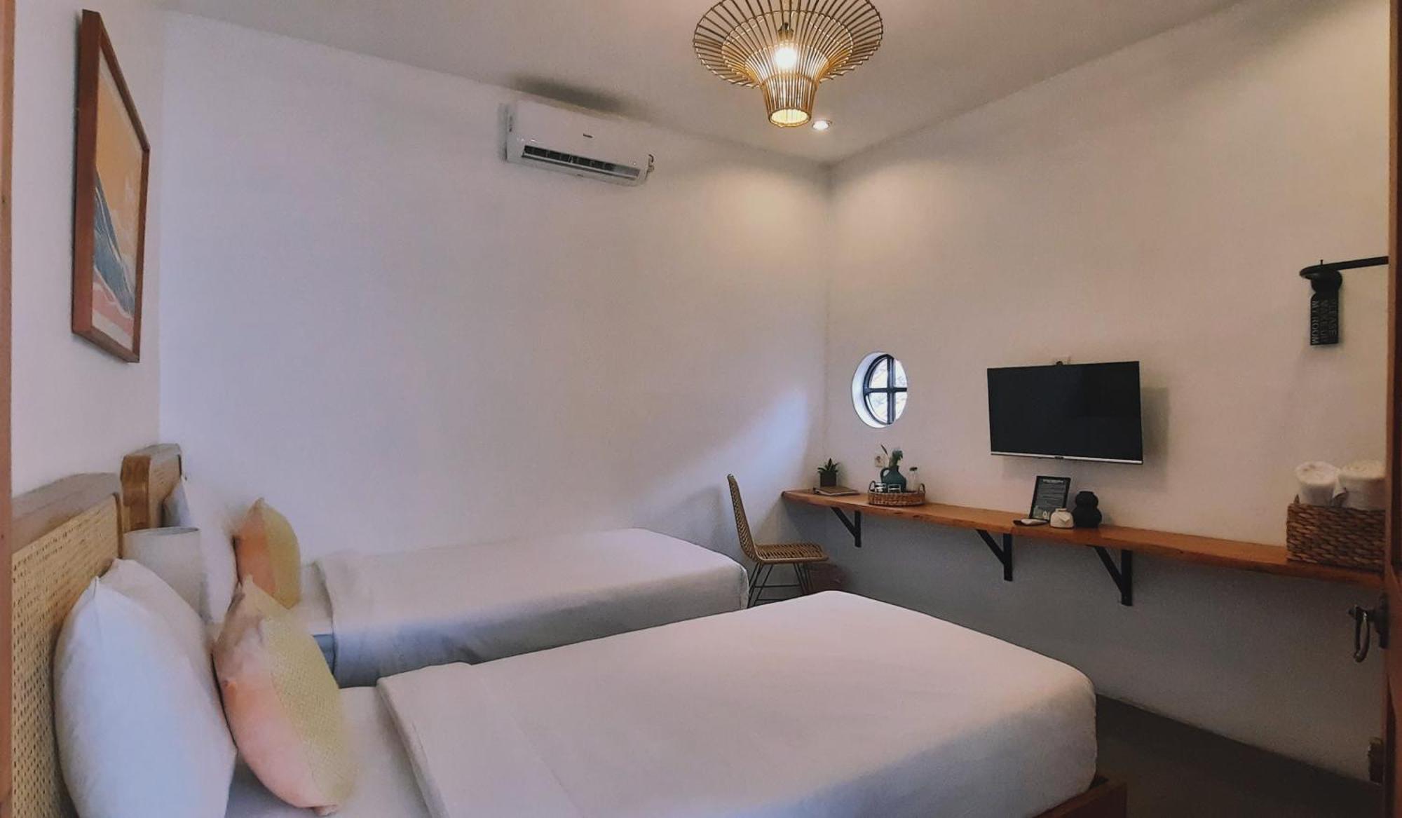 Betah Homestay Banyuwangi バニュワンギ エクステリア 写真
